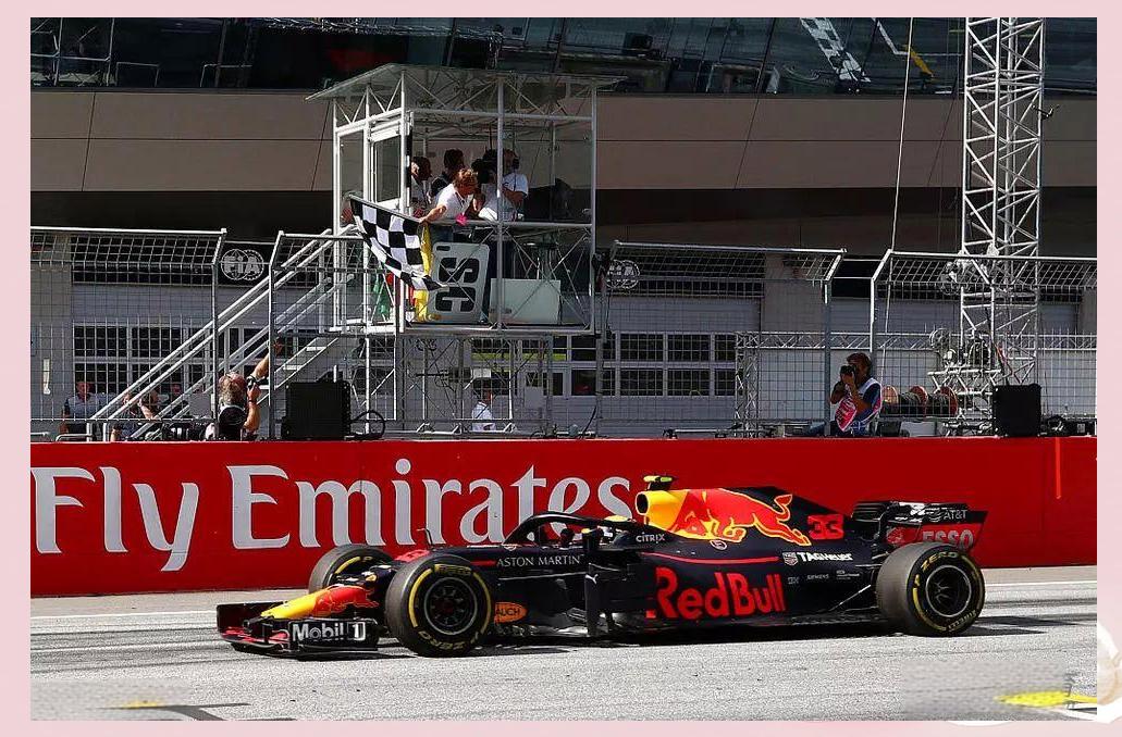 九游游戏-哈斯车队完胜红牛车队，维斯塔潘点燃赛场